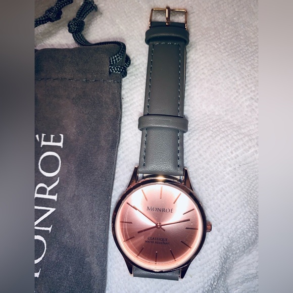 NIB MONROÉ SOLÉROSE 💖 - CHARCOAL 🩶 LEATHER WATCH, OS, BNIB - Picture 3 of 5